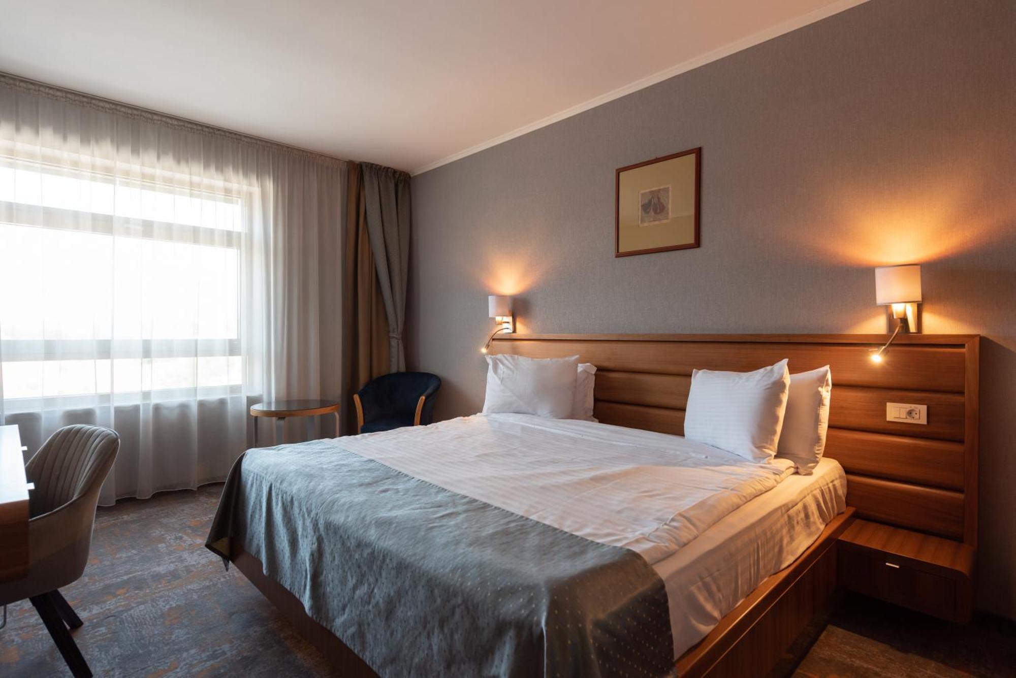 Wyndham Cluj Hotel Exterior photo
